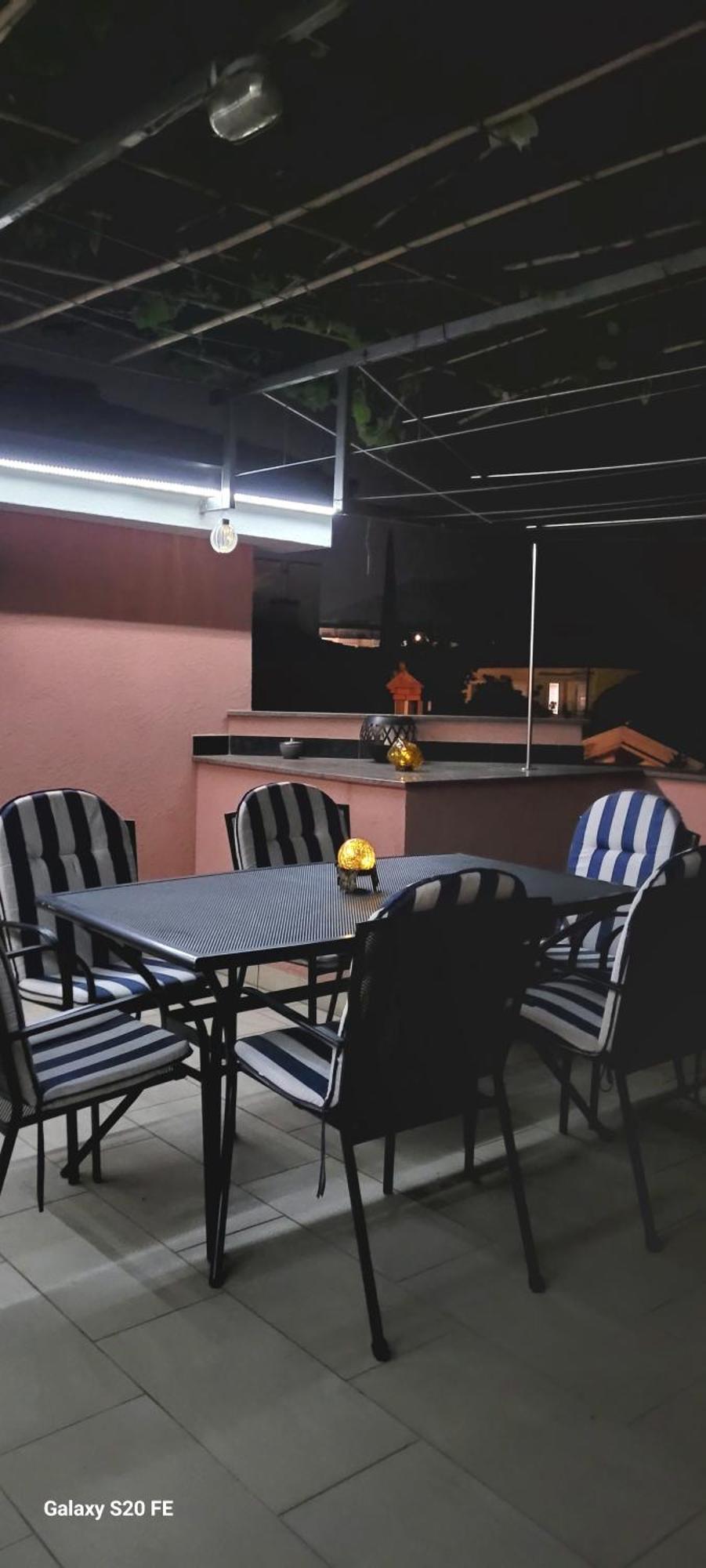 Apartmaji Soncek Izola Exterior foto